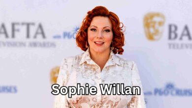 Sophie Willan posing at a public media appearance event
