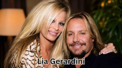 Lia Gerardini and husband Vince Neil attending a public event together in 2005.